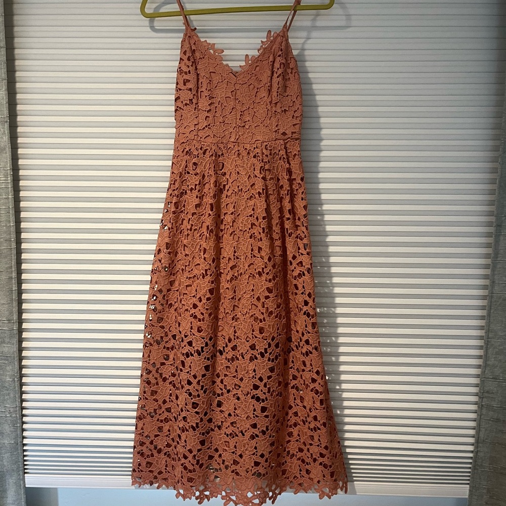 ASTR the label lace midi dress